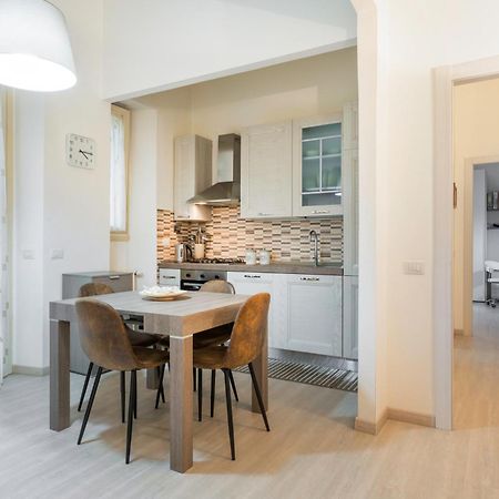 Appartamento Incantevole Con Patio Firenze Bagian luar foto